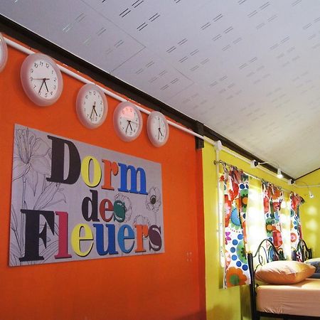Dorm Des Fleurs Hostel Khao Lak Ngoại thất bức ảnh