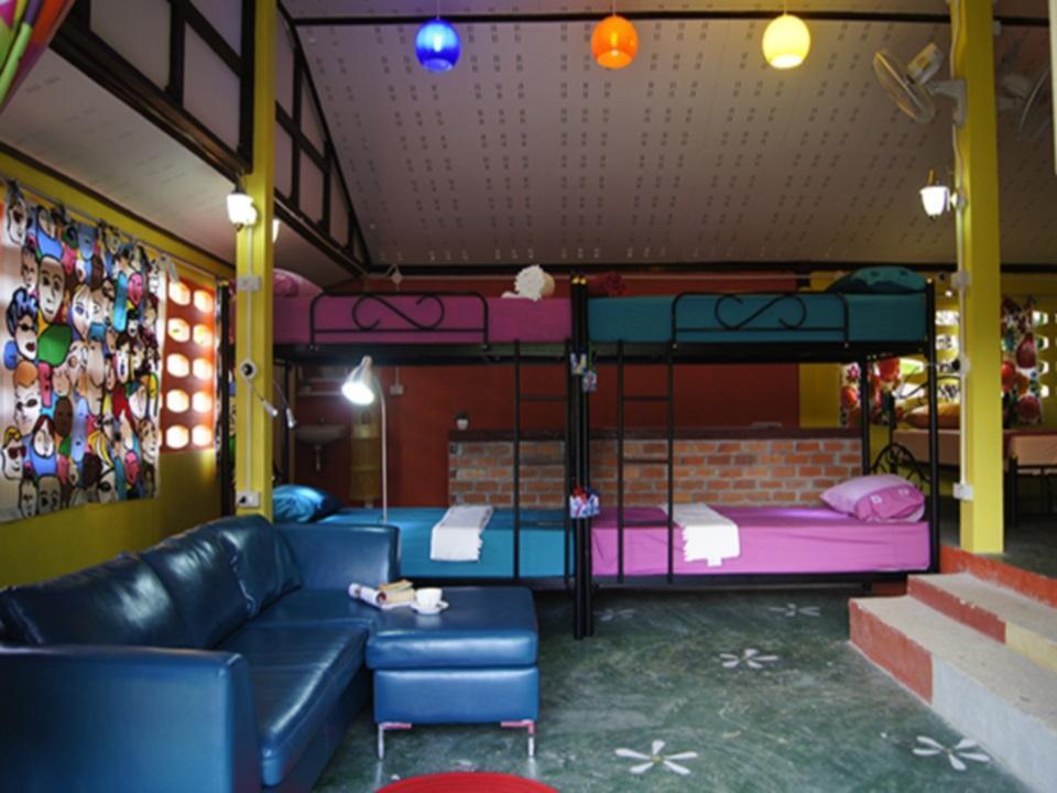 Dorm Des Fleurs Hostel Khao Lak Ngoại thất bức ảnh