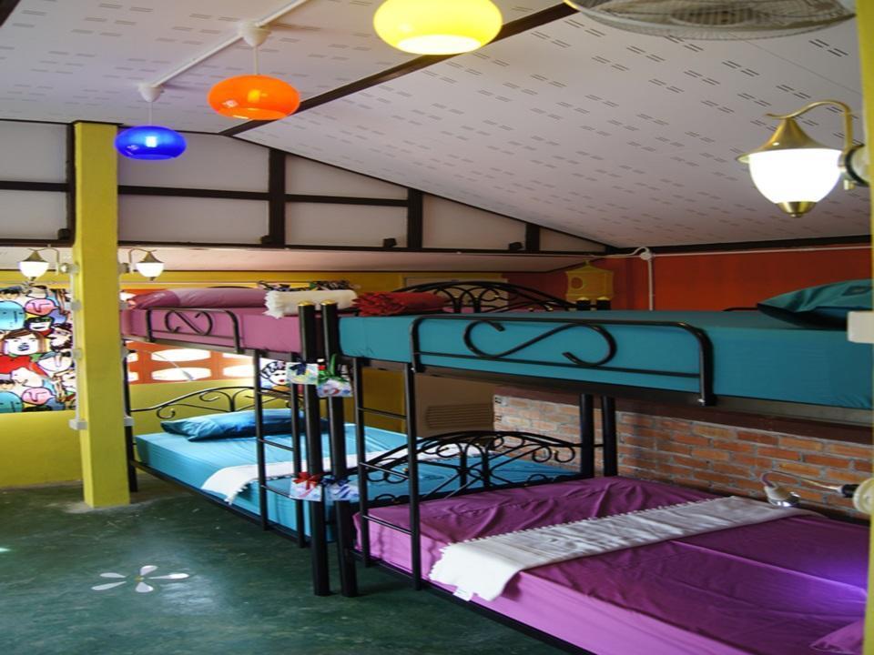 Dorm Des Fleurs Hostel Khao Lak Ngoại thất bức ảnh