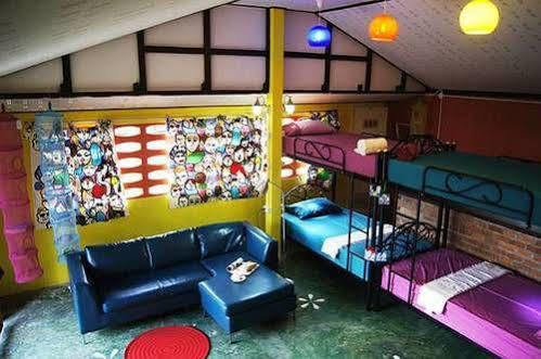 Dorm Des Fleurs Hostel Khao Lak Ngoại thất bức ảnh