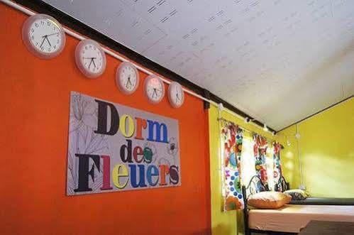 Dorm Des Fleurs Hostel Khao Lak Ngoại thất bức ảnh